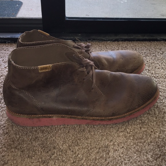 Vans Other - Vans leather chukka boots